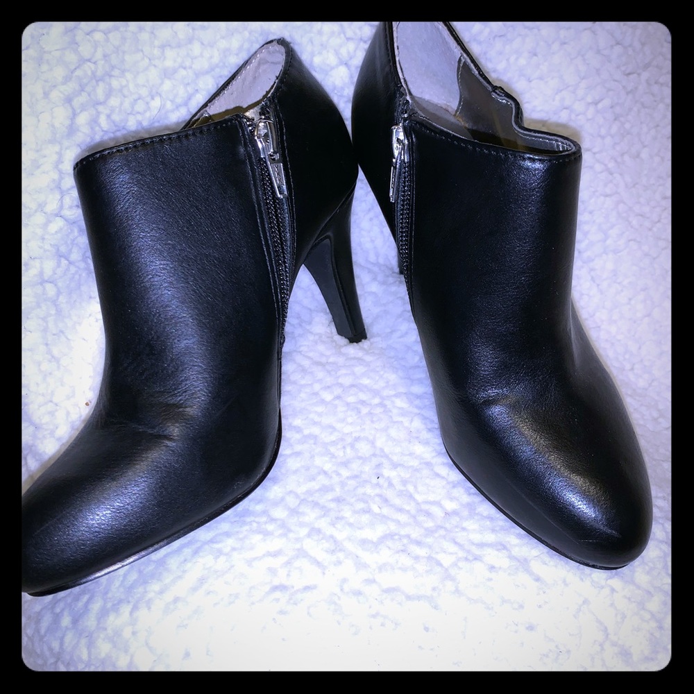 Style & Co. Shaie Booties 3” heel 🌸